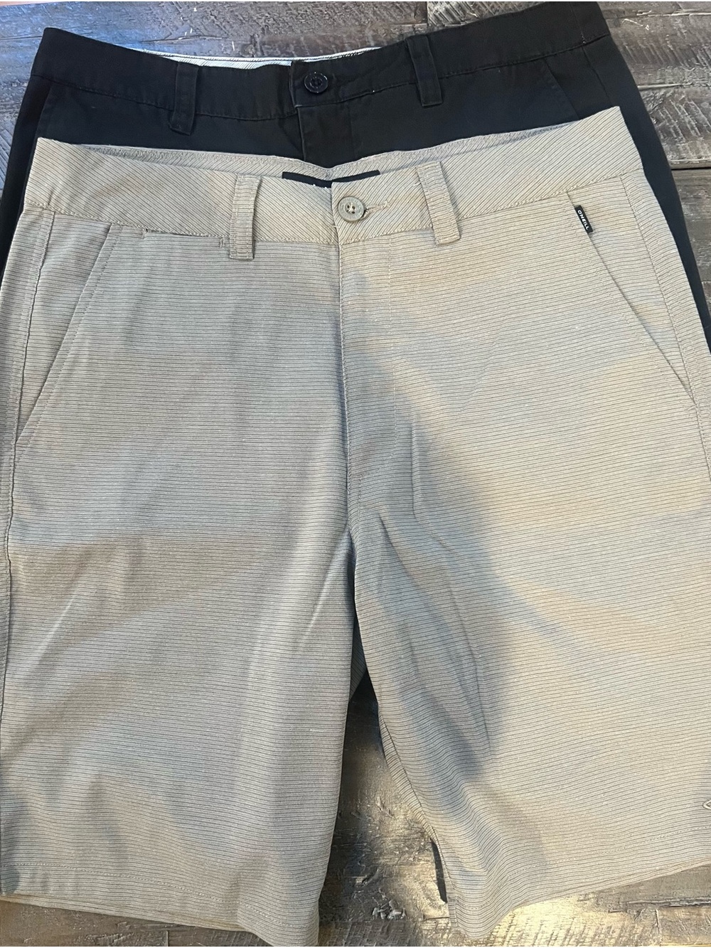 Two Pairs of O'Neill Khaki Tan Textured and Black Chino Shorts - SIZE 32